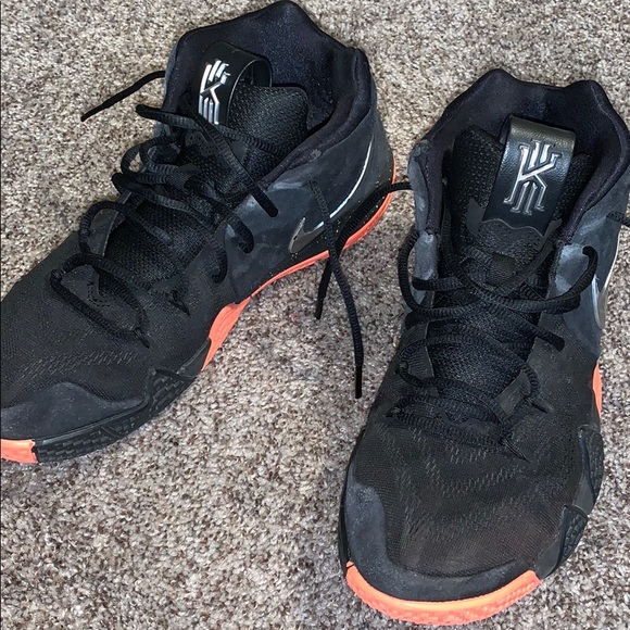 nike kyrie 4 black metallic silver